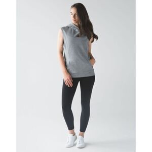 Lululemon women’s Blissed Out Sleeveless Hoodie
Heathered Medium Grey Size 6